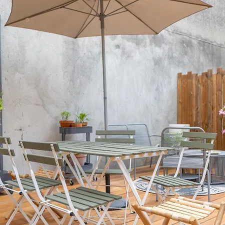 Bed & Breakfast H De