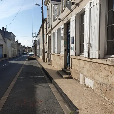 H De 2* Surgères