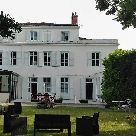 Bed & Breakfast H De