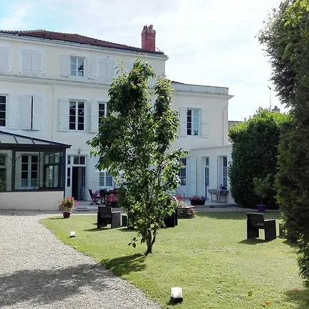 H De 2* Surgères