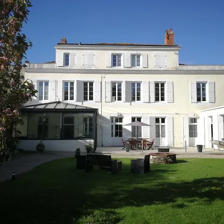 H De Bed & Breakfast Surgeres