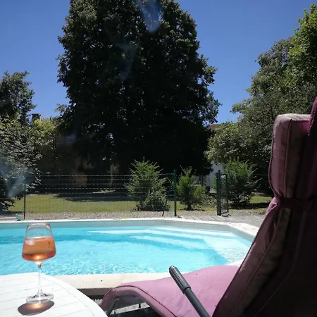 H De 2* Surgères