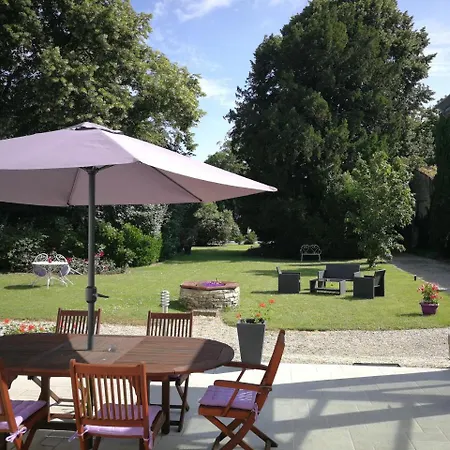Bed & Breakfast H De Surgeres