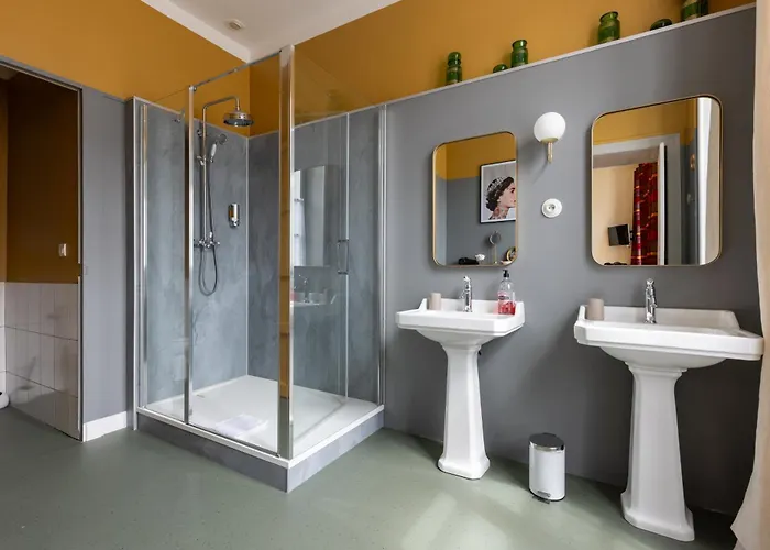 Bed & Breakfast H De Surgères