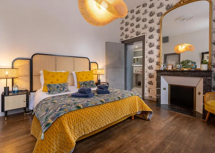 H De Bed and breakfast Surgères