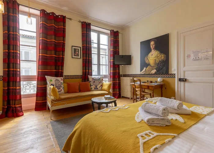 H De Bed & Breakfast