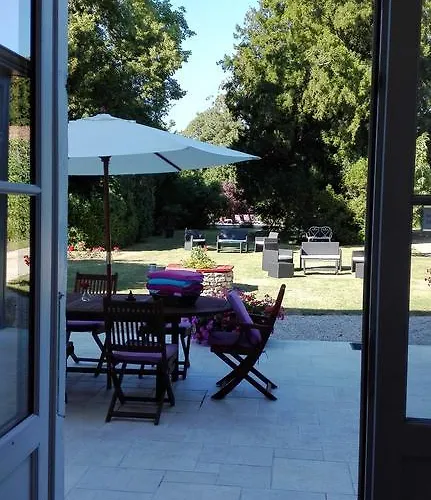 Bed & Breakfast H De 4*